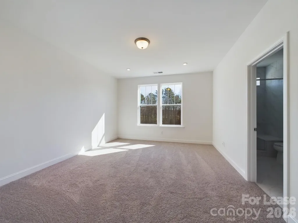 15337 Ballancroft Parkway Charlotte NC 28277
