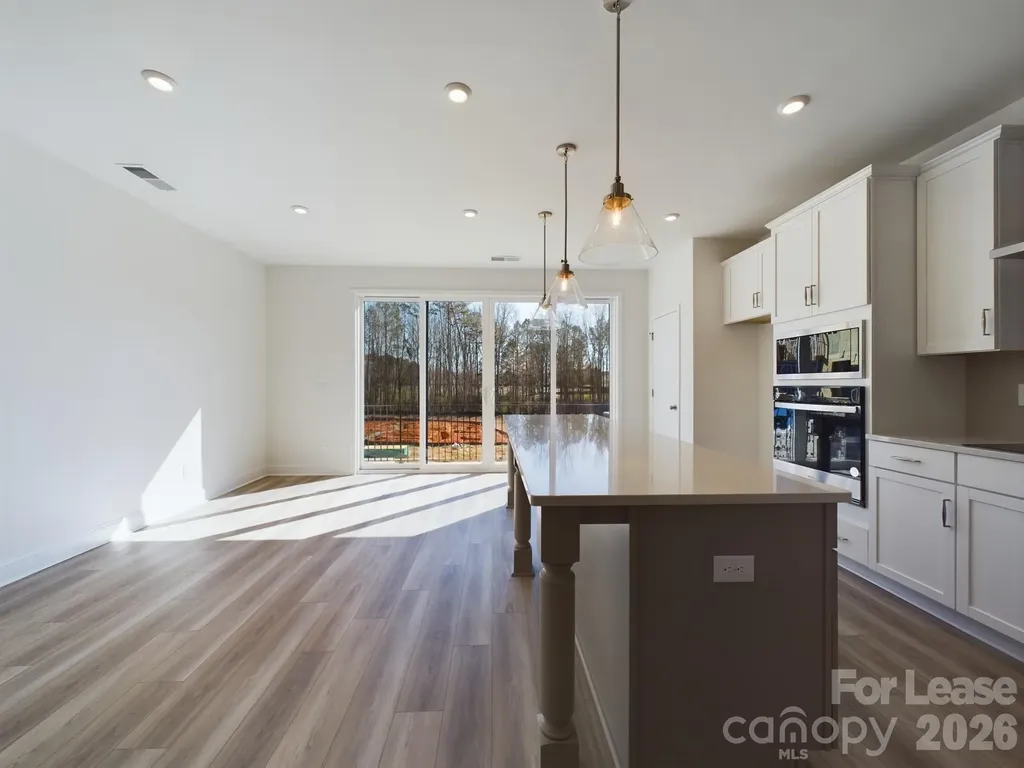 15337 Ballancroft Parkway Charlotte NC 28277