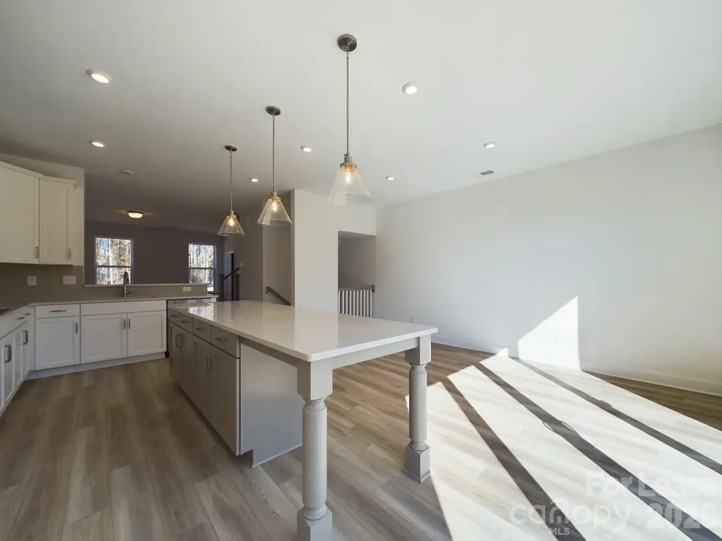 15337 Ballancroft Parkway Charlotte NC 28277