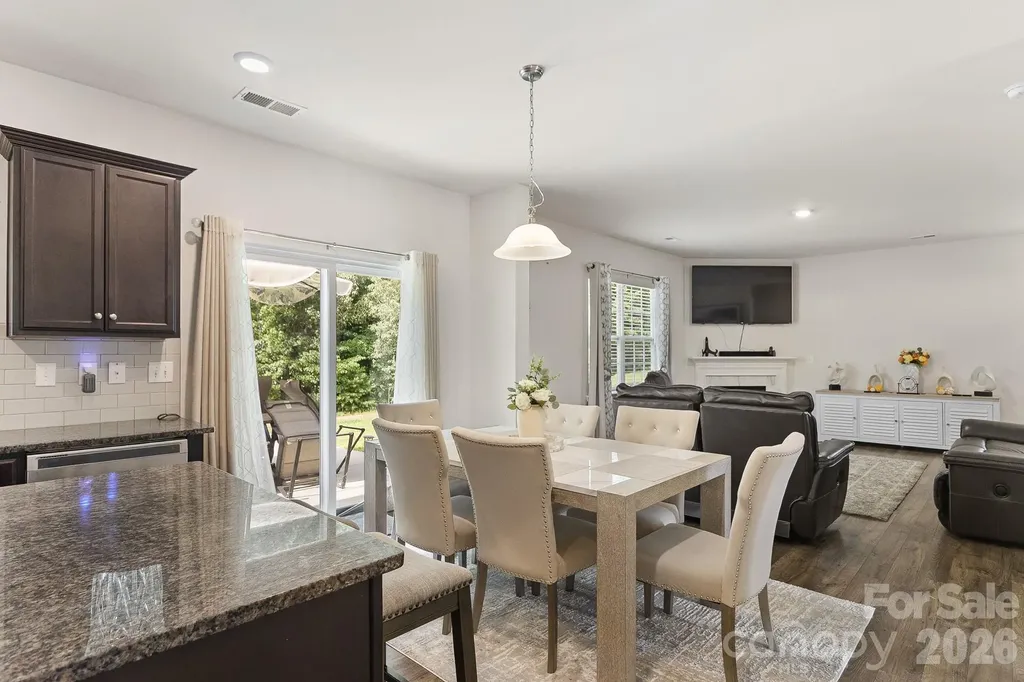 9836 Oak Barrel Lane Charlotte NC 28215