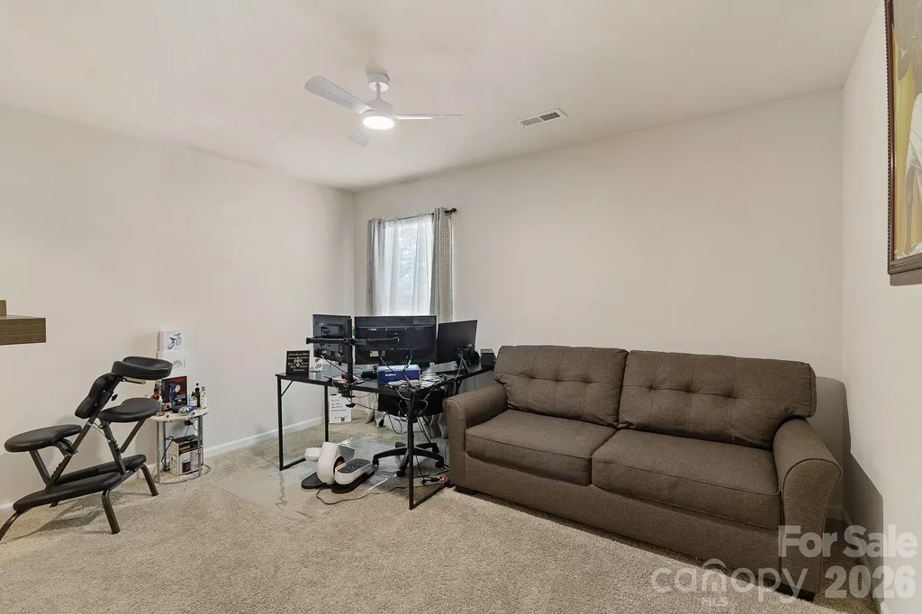 9836 Oak Barrel Lane Charlotte NC 28215