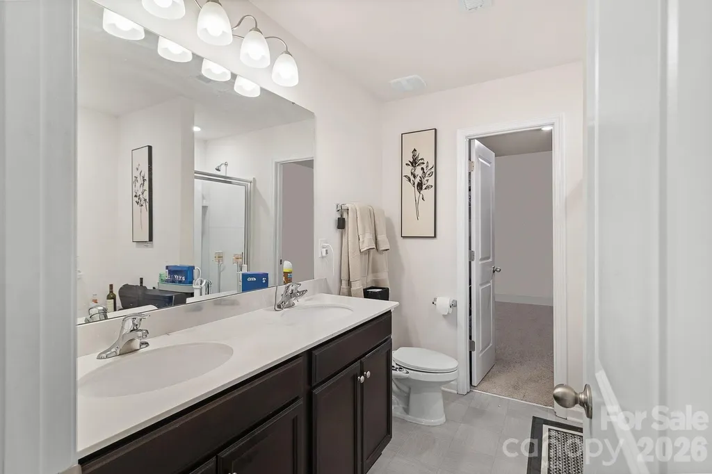 9836 Oak Barrel Lane Charlotte NC 28215