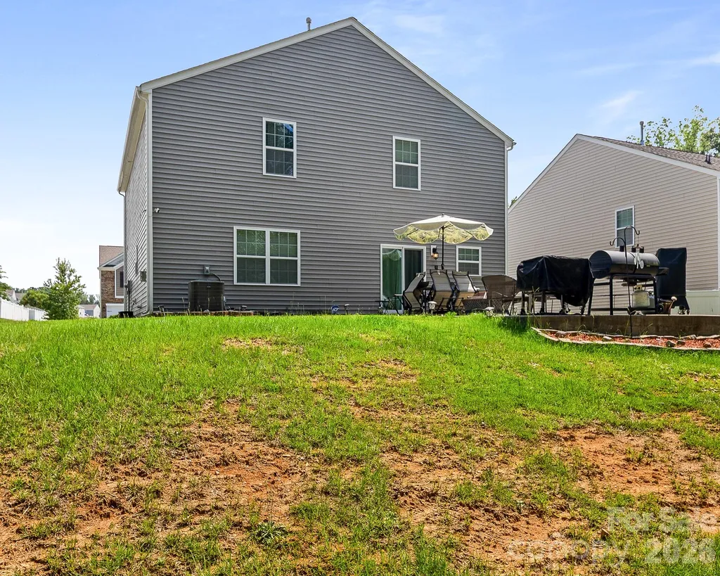 9836 Oak Barrel Lane Charlotte NC 28215