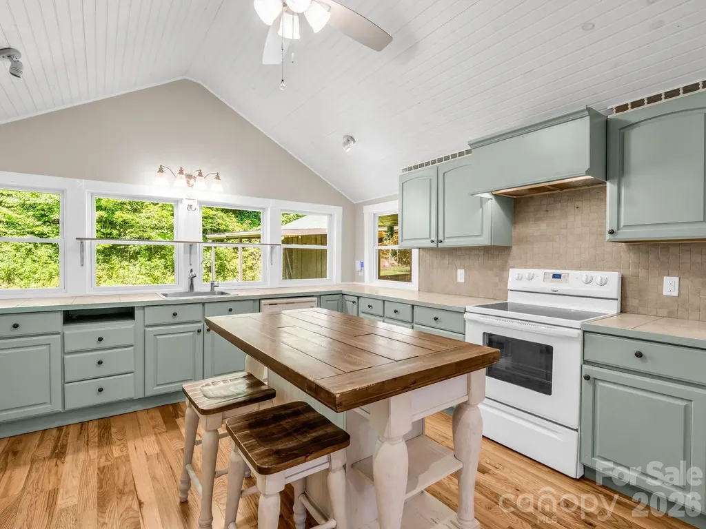 216 Aiken Road Rosman NC 28772