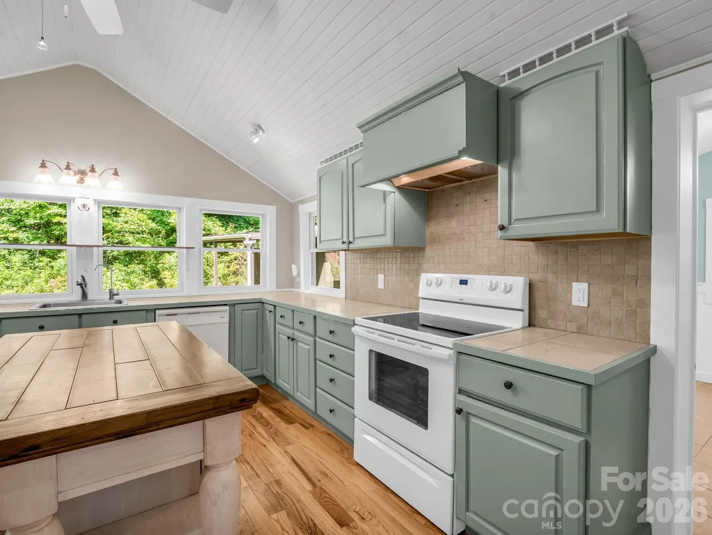 216 Aiken Road Rosman NC 28772