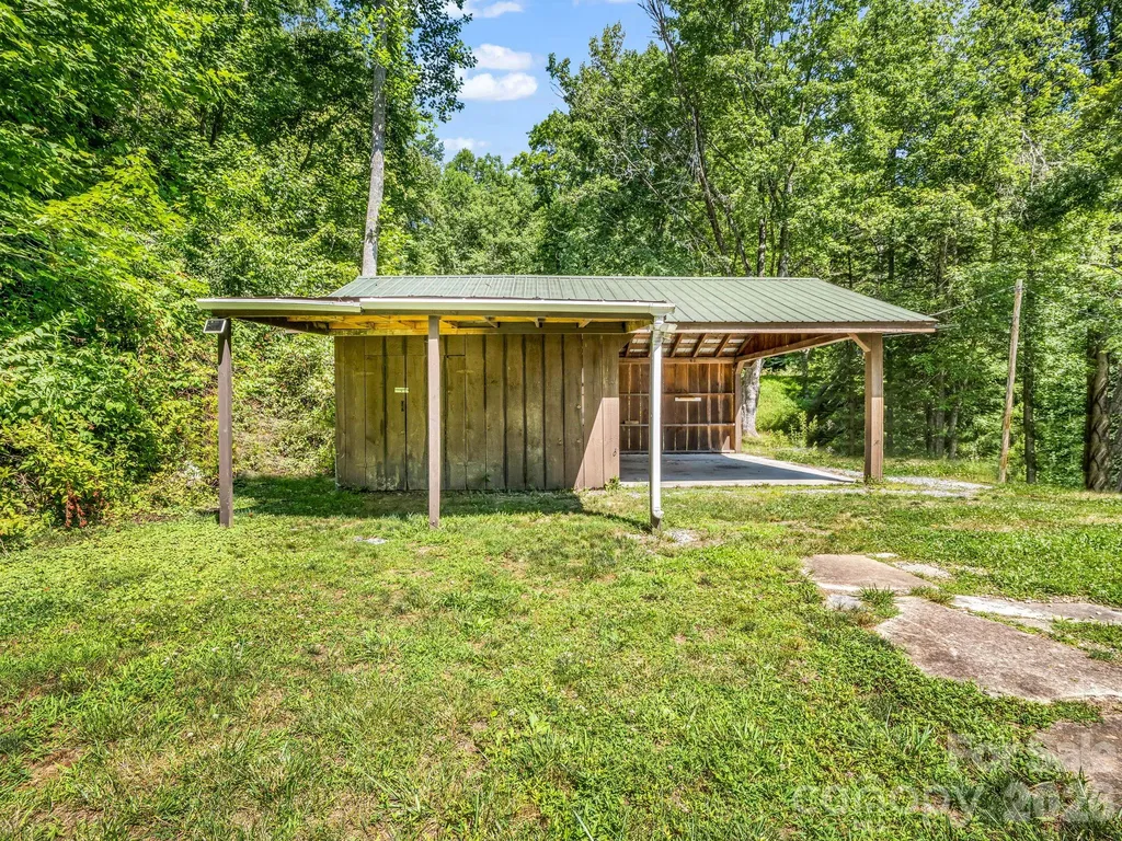 216 Aiken Road Rosman NC 28772