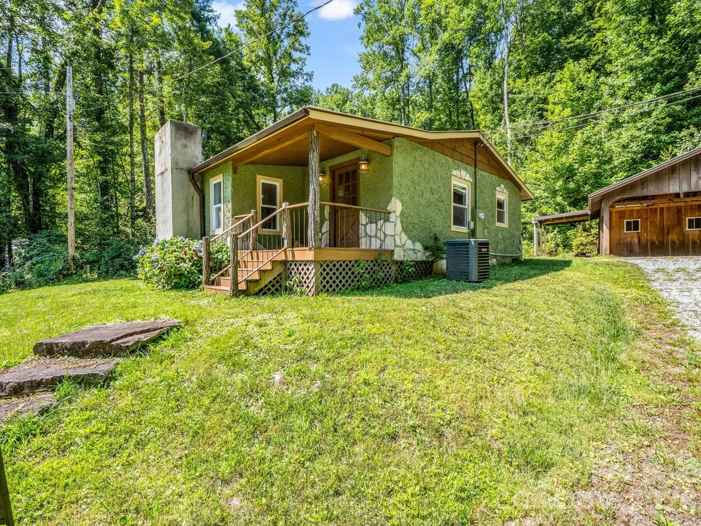 216 Aiken Road Rosman NC 28772