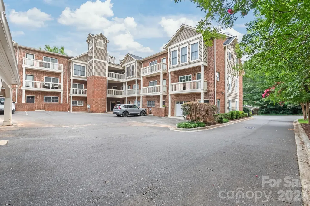 2000 Euclid Avenue Charlotte NC 28203