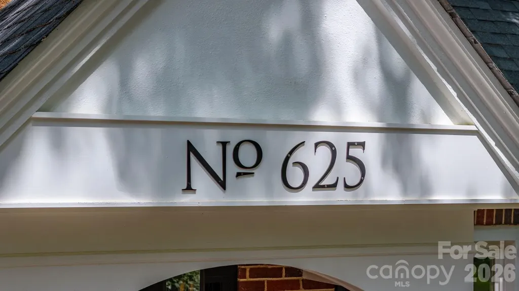 625 4th Street Drive NW Hickory NC 28601