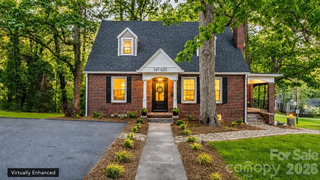 625 4th Street Drive NW Hickory NC 28601