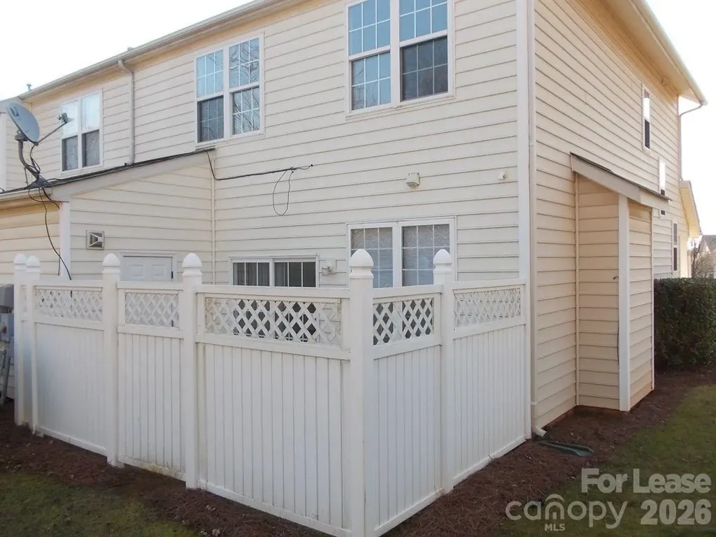 8488 Chaceview Court Charlotte NC 28269