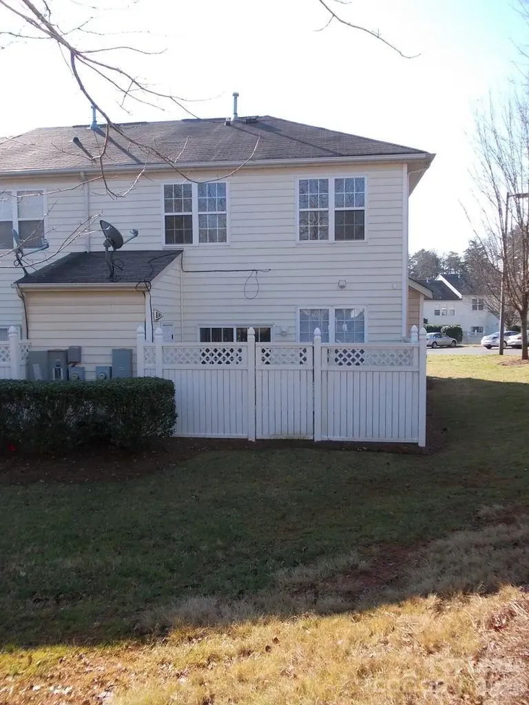 8488 Chaceview Court Charlotte NC 28269