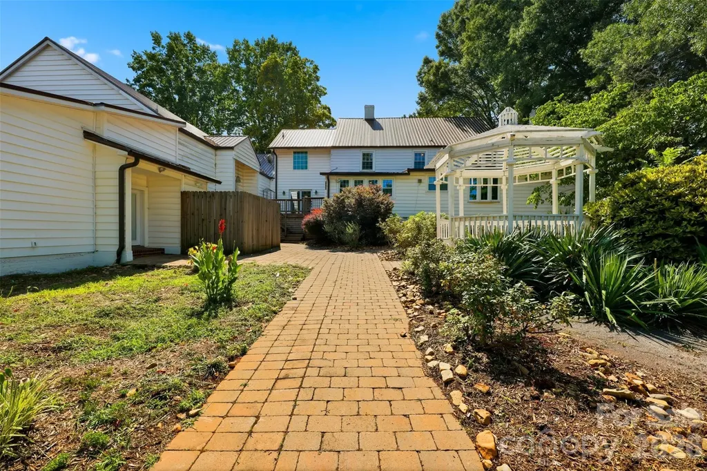 1670 Southwest Boulevard Newton NC 28658