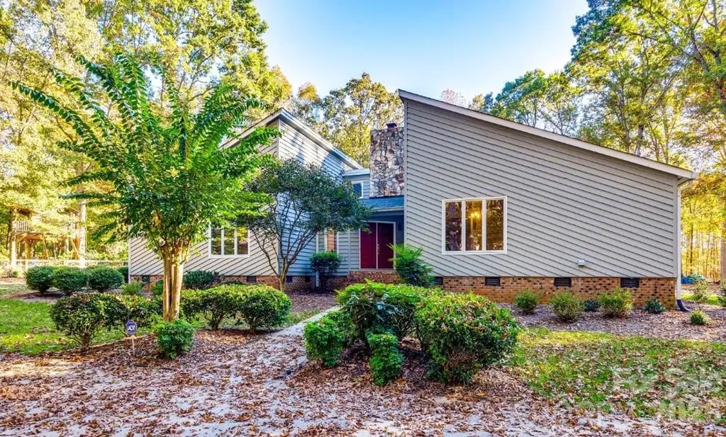 229 Cari Lane Matthews NC 28104