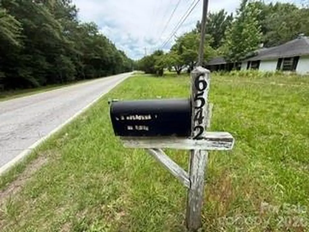6542 Highway 341 Highway Kershaw SC 29067