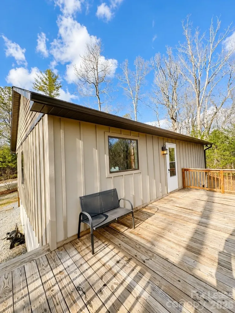 120 Barefoot Ridge Drive Marion NC 28752
