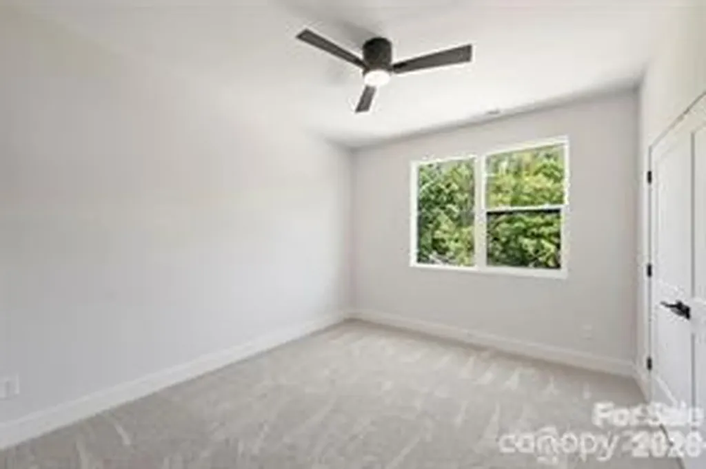 3007 Yada Lane Charlotte NC 28208