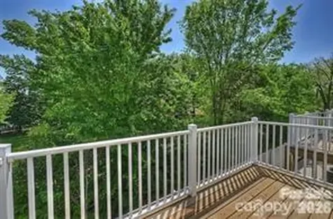 3007 Yada Lane Charlotte NC 28208