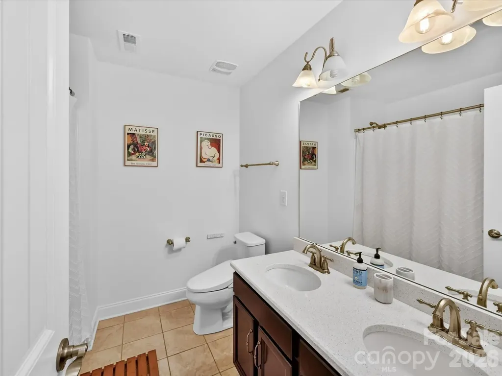 113 Hillandale Road Charlotte NC 28270