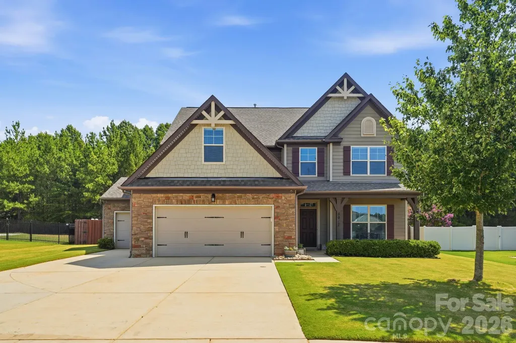 5917 Mcclintock Drive Denver NC 28037