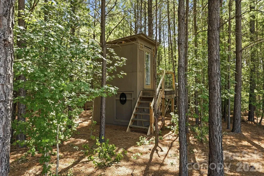 5917 Mcclintock Drive Denver NC 28037