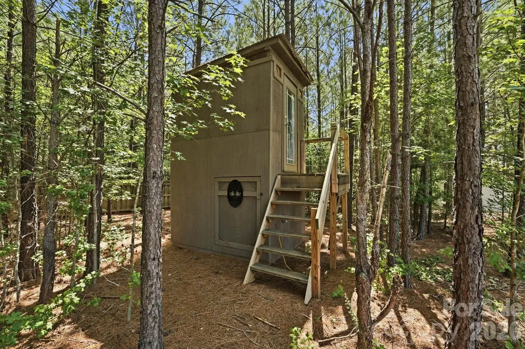 5917 Mcclintock Drive Denver NC 28037