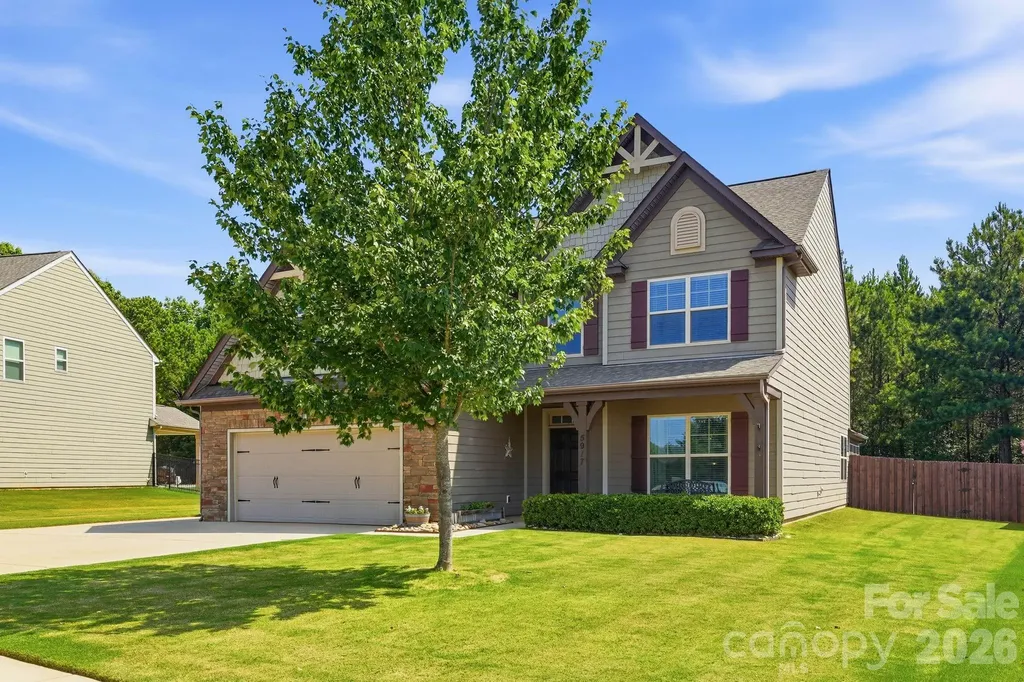 5917 Mcclintock Drive Denver NC 28037