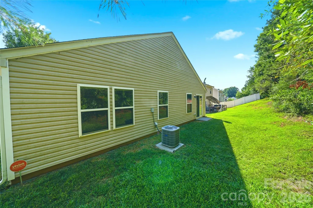 1305 Lauren Village Drive Charlotte NC 28213