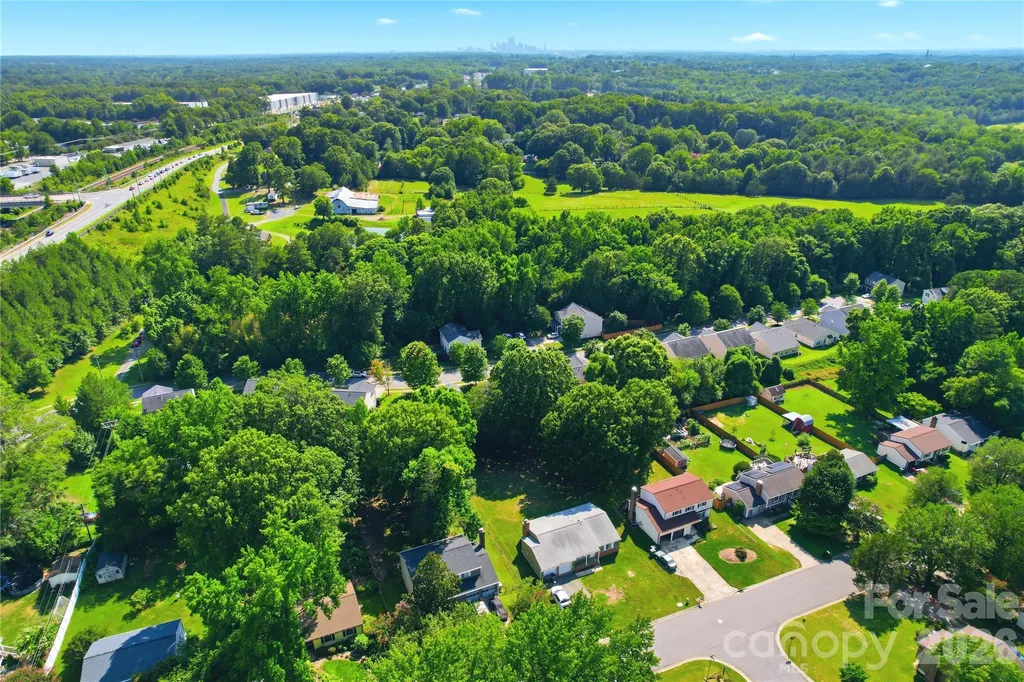 1305 Lauren Village Drive Charlotte NC 28213