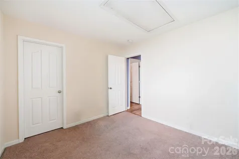 1305 Lauren Village Drive Charlotte NC 28213