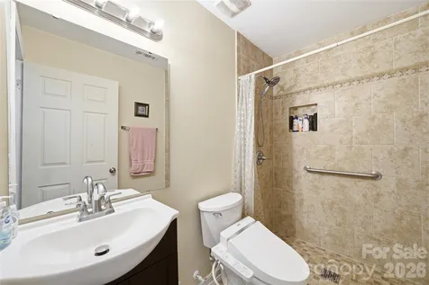 1305 Lauren Village Drive Charlotte NC 28213