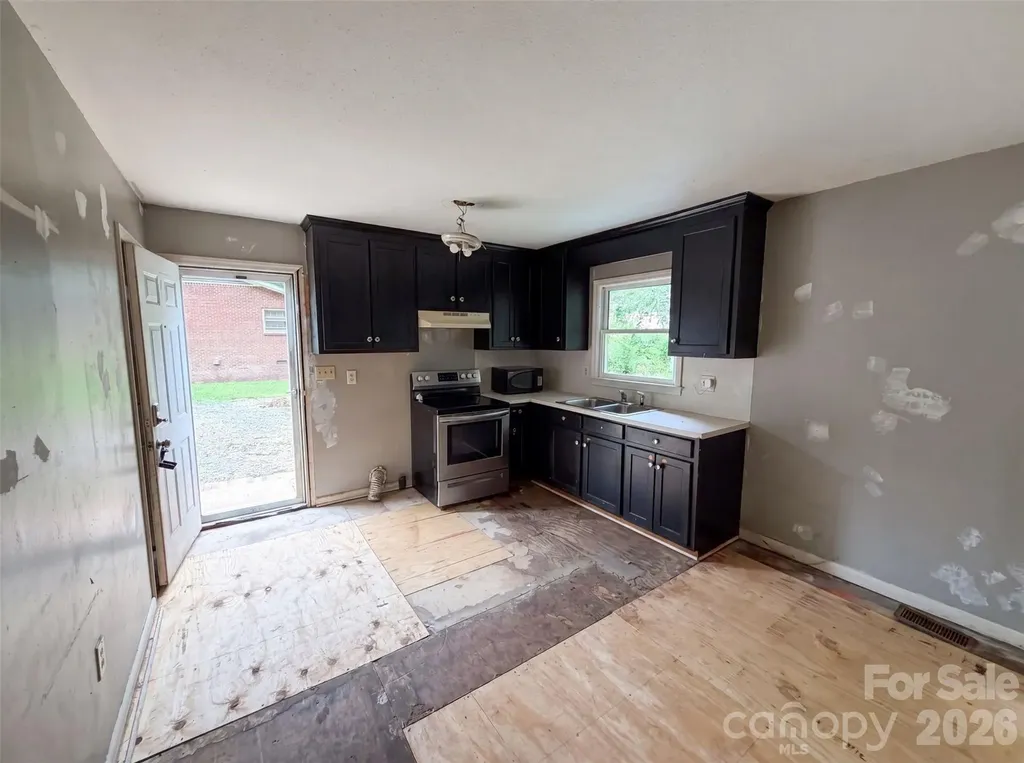 3806 Vanderburg Drive S Concord NC 28025