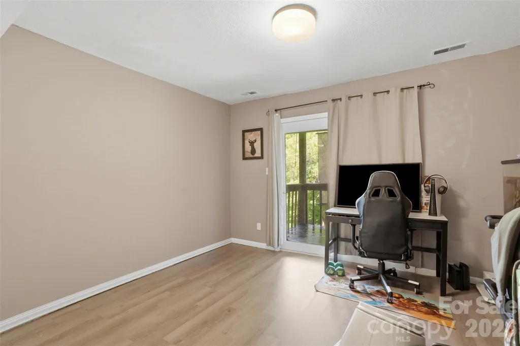 8338 Cricket Lake Drive Charlotte NC 28277