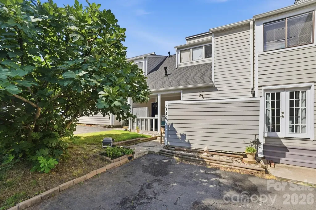 8338 Cricket Lake Drive Charlotte NC 28277