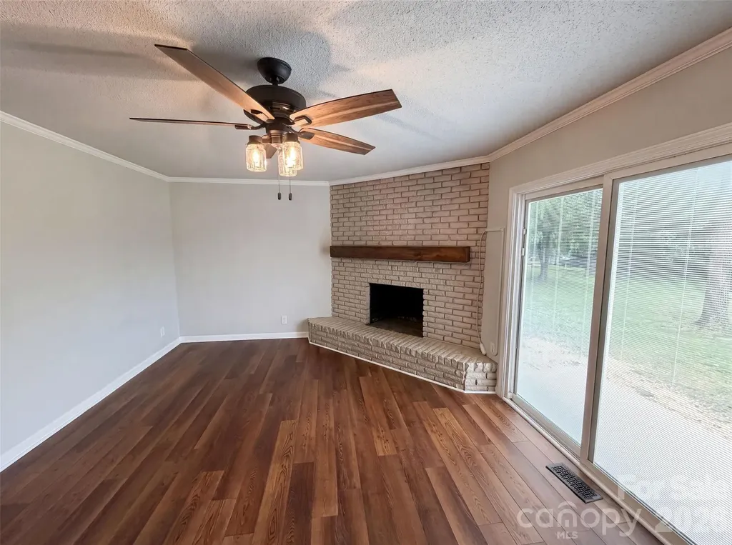507 Texas Trail Dallas NC 28034