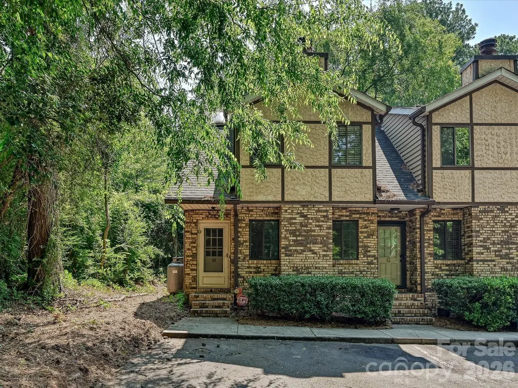 9111 Sharonbrook Drive Charlotte NC 28210