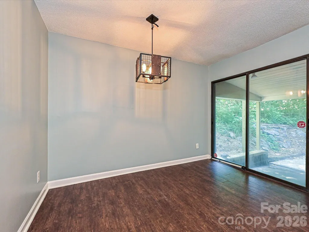 9111 Sharonbrook Drive Charlotte NC 28210