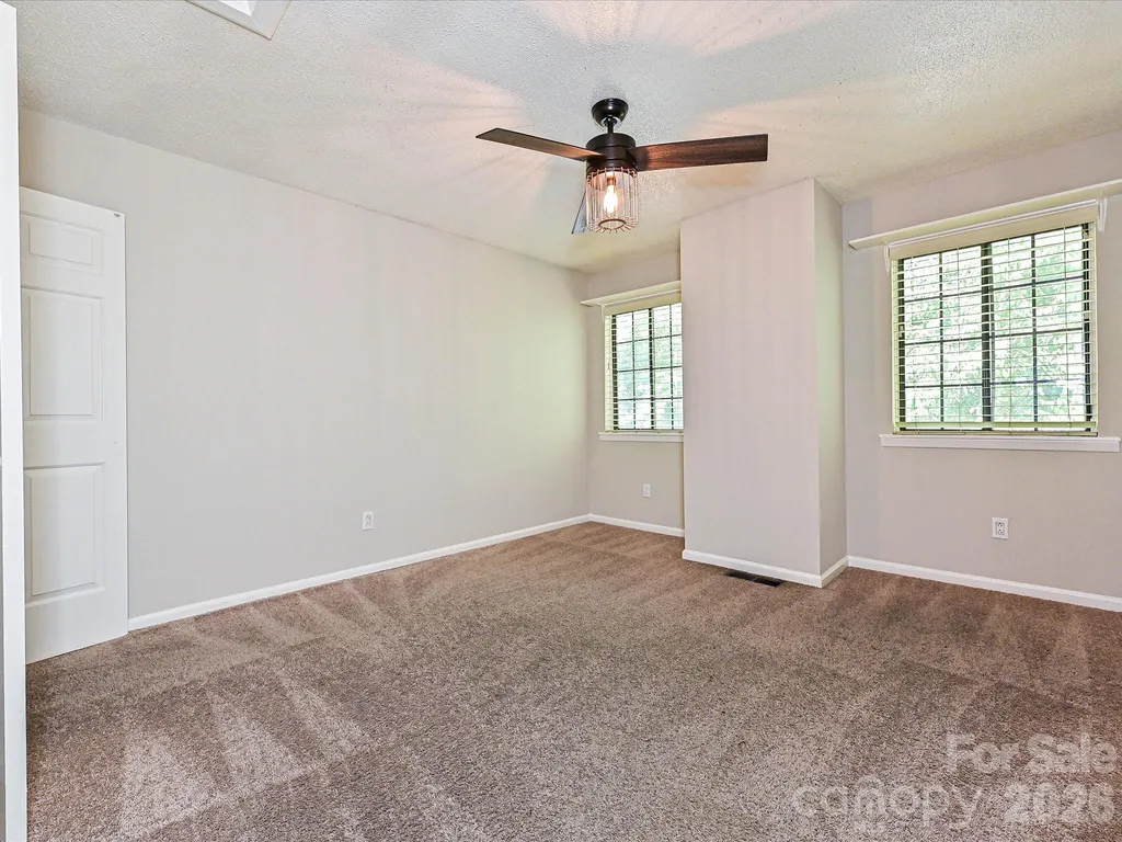 9111 Sharonbrook Drive Charlotte NC 28210