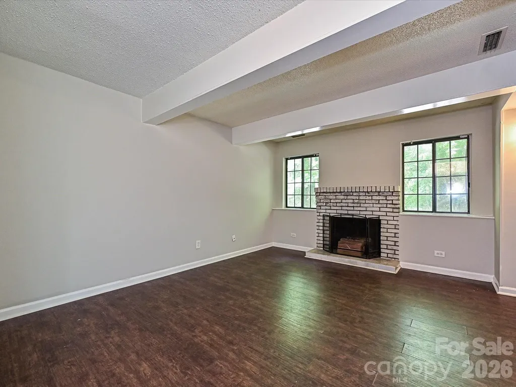 9111 Sharonbrook Drive Charlotte NC 28210