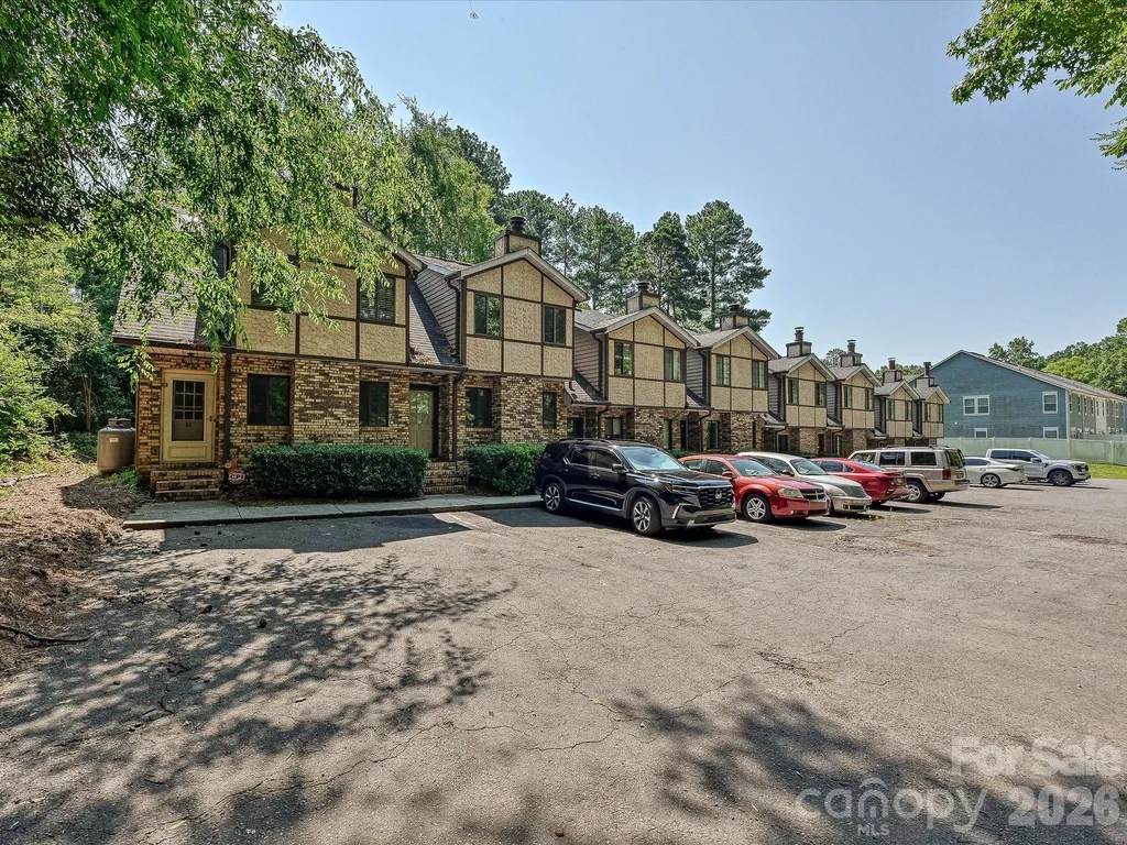 9111 Sharonbrook Drive Charlotte NC 28210