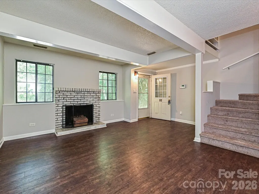 9111 Sharonbrook Drive Charlotte NC 28210