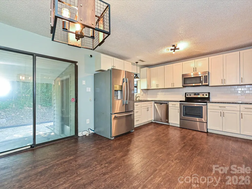 9111 Sharonbrook Drive Charlotte NC 28210