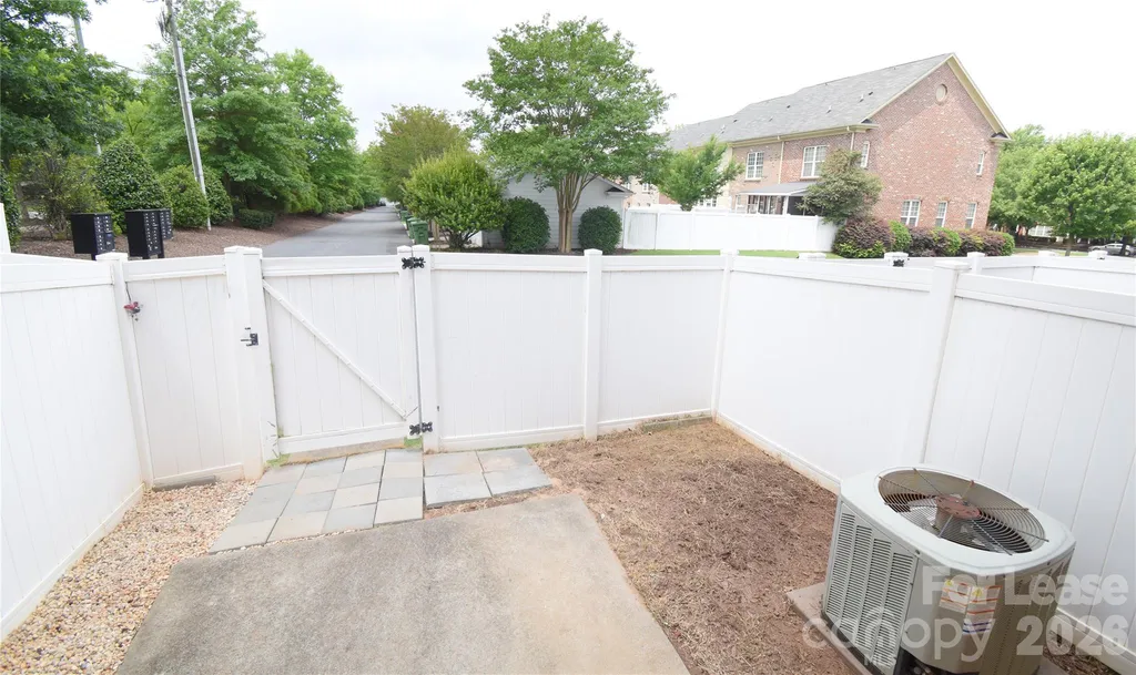 9507 Longstone Lane Charlotte NC 28277