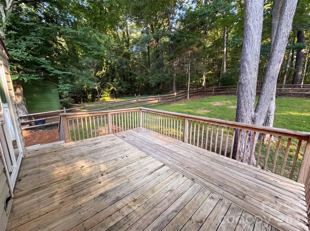 2427 Brook Canyon Drive Charlotte NC 28212