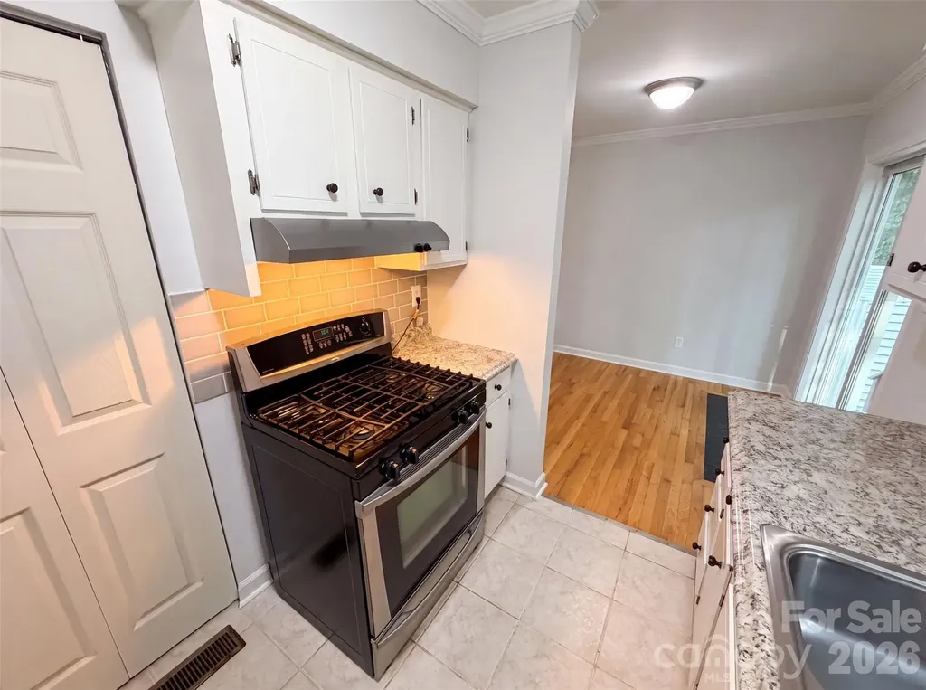 2427 Brook Canyon Drive Charlotte NC 28212