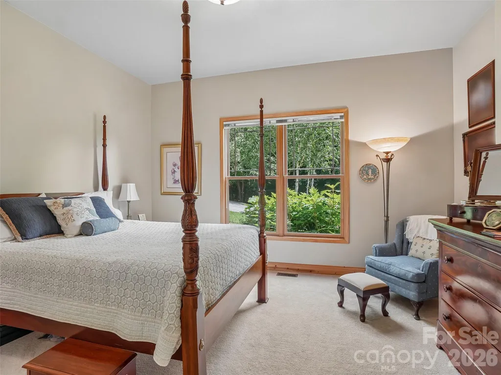 300 Pinnacle Peak Lane Flat Rock NC 28731