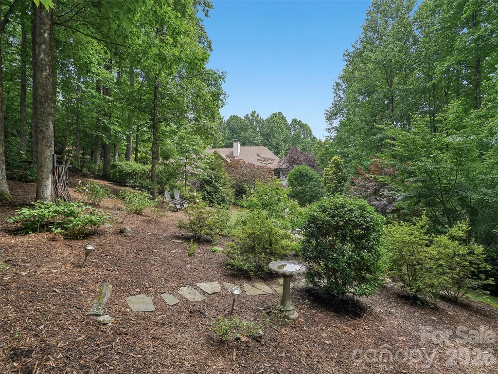 300 Pinnacle Peak Lane Flat Rock NC 28731