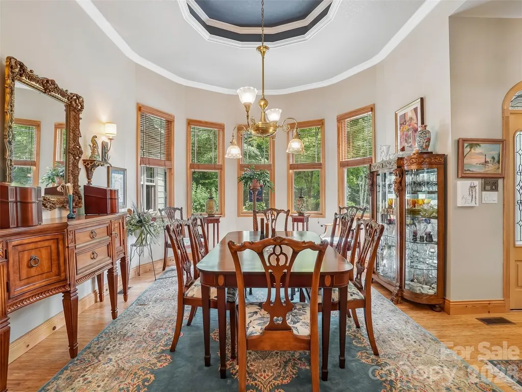 300 Pinnacle Peak Lane Flat Rock NC 28731