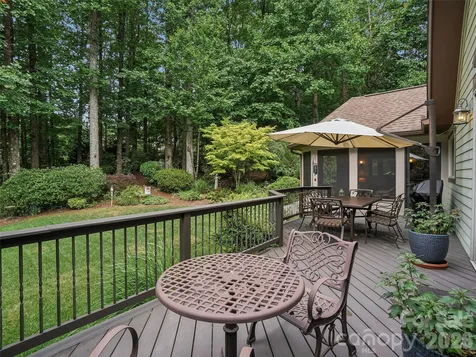 300 Pinnacle Peak Lane Flat Rock NC 28731