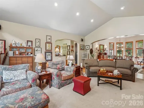 300 Pinnacle Peak Lane Flat Rock NC 28731